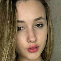 Adalyn Meztelen