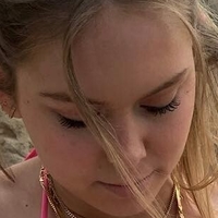 Addie Marie Meztelen