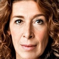 Adele Neuhauser Meztelen