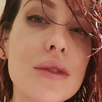 Adreena Angela Meztelen