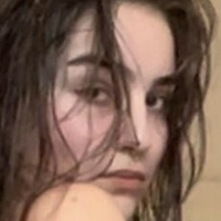 Adriana Hall Meztelen