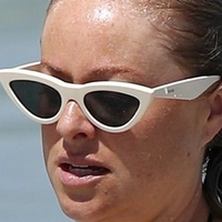 Airlie Walsh Meztelen