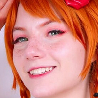 Akiko Meztelen
