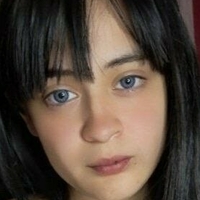 Akira Isabella Meztelen