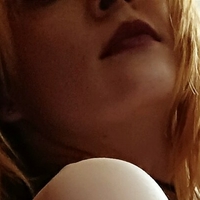 AkiV_27 Meztelen