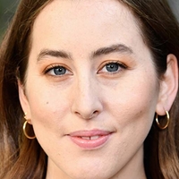 Alana Haim Meztelen