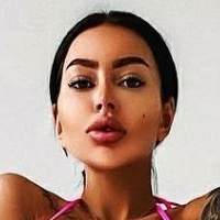 Alena Omovich Meztelen