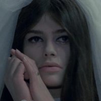 Alena Stojáková Meztelen