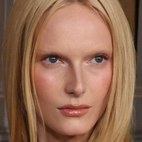 Alex Consani Meztelen