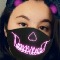 Alexa E Meztelen