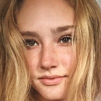 Alexandra Michelle Meztelen