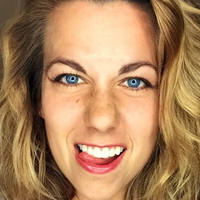 Ali Spagnola Meztelen