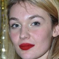 Alice Aufray Meztelen