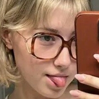 Alice Klomp Meztelen