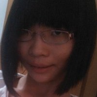 Alice Poon Meztelen