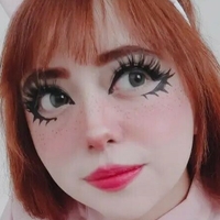 Alice Scarlett Meztelen