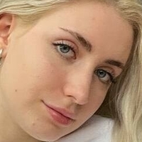 aliceinwonderland_xo Meztelen