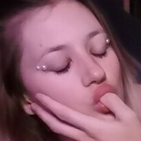 alicenz Meztelen