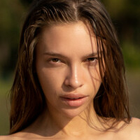 Alina Be Meztelen