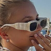 Alinamour Meztelen