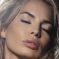 Aline arabella Meztelen