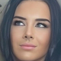 Aliysha Meztelen