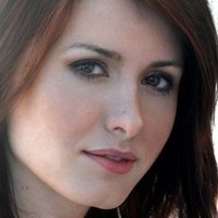 Alma Saraci Meztelen