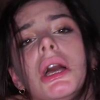 almendra Meztelen