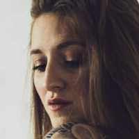Alyson Dacher Meztelen