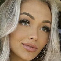 Ambrielle Meztelen