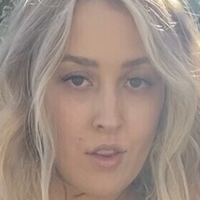 Amea May Meztelen