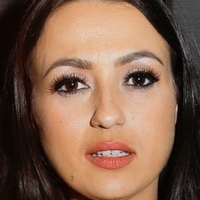 Amel Rachedi Meztelen