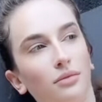 Amelia Samson Meztelen
