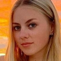 Amelie_Ay Meztelen