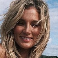 Amy Pejkovic Meztelen