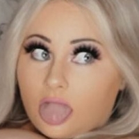 Amyvx Meztelen