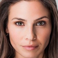 Ana Ayora Meztelen