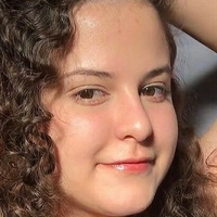 Ana Bluhen Meztelen