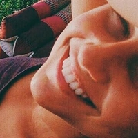 Ana Gutierrez Meztelen