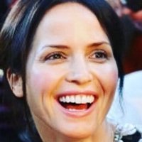 Andrea Corr Meztelen