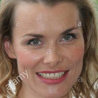 Andrea Luedke Meztelen