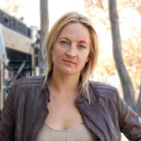 Angel Risin Meztelen