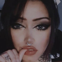 Angela Fiera Meztelen
