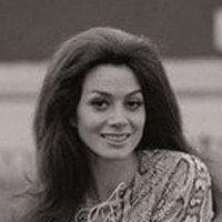 Angela Grant Meztelen