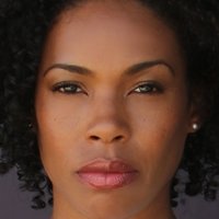Angela Lewis Meztelen