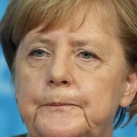 Angela Merkel Meztelen