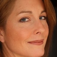 Angela Nicholas Meztelen