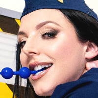 Angela White Meztelen