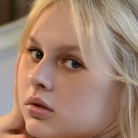 Angelika D Meztelen