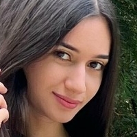 Angelina Meztelen